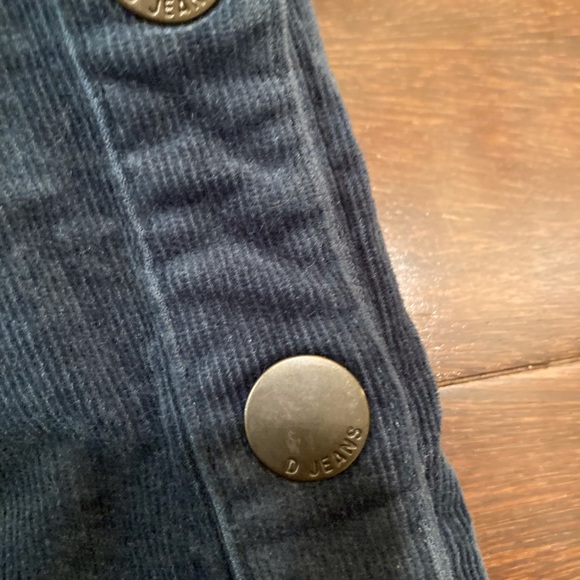 NWOT Girls Green Dex Skirt - Picture 2 of 3